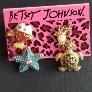 New betsy Johnson earings